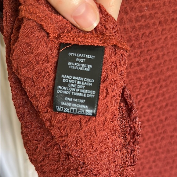 Astr Red Ribbed Button Down Blouse - Picture 5 of 5